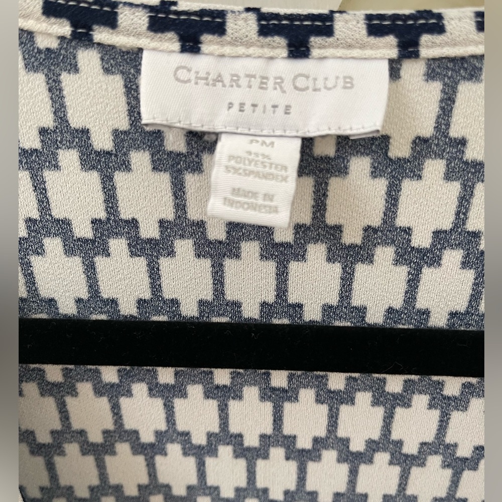 Women blouse - Picture 2 of 5